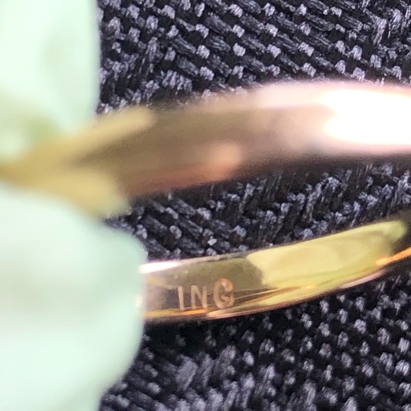 1.58 Carat Radiant Cut Diamond in 4 Prong Mounting 14 K White/Yellow Gold Ring - Picture 9 of 9